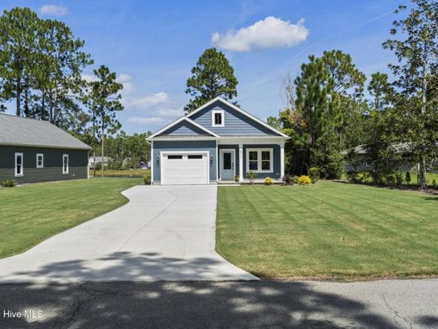 2317 Frink Lake Dr, Southport, NC 28461