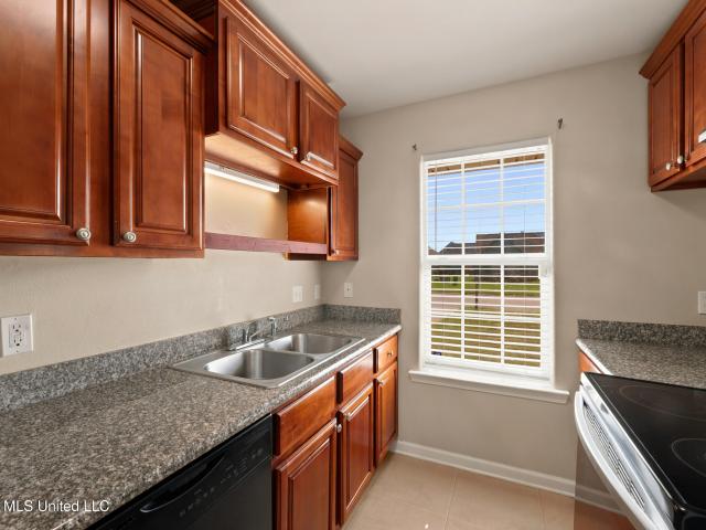 2317 Paula Circle