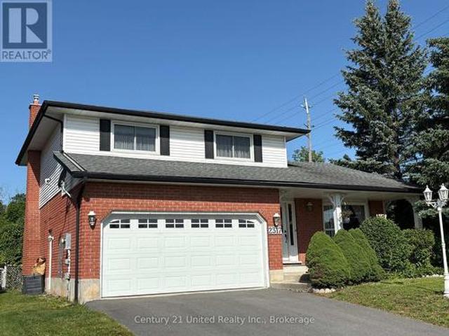 2317 Woodglade Boulevard, Peterborough Monaghan Ward 2, ON, K9K 1T6 house for sale | Listing ID X13515 | Royal LePage