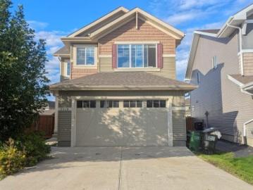 Edmonton, Alberta - Garden, Parking, Cellar