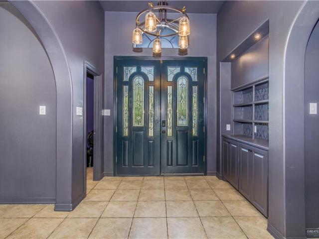 2318 Flushing Meadows