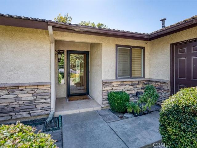 2319 S Pierce