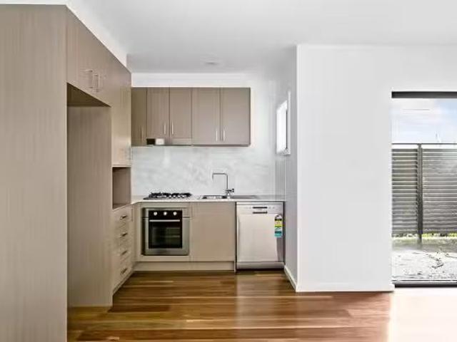23/1045 Whitehorse Road, BOX HILL, VIC 3128 House for Rent