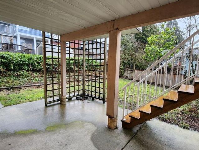 2310 Ninth Avenue apartment — New Westminster, BC 3 Bedroom 3 Bedroom
