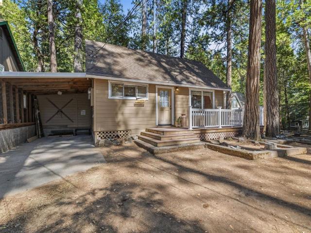 23117 Cresta Dr