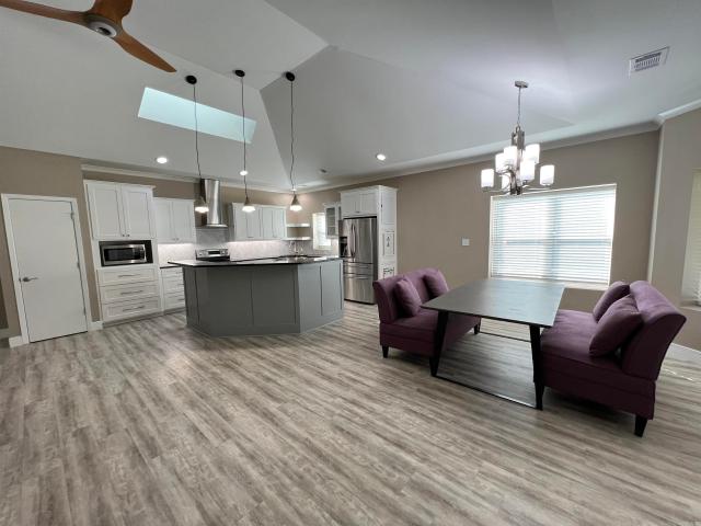 2311 willowbrook