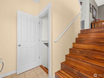 23120 SE Black Nugget Road # E1