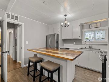 23121 Edmonds Way # 1