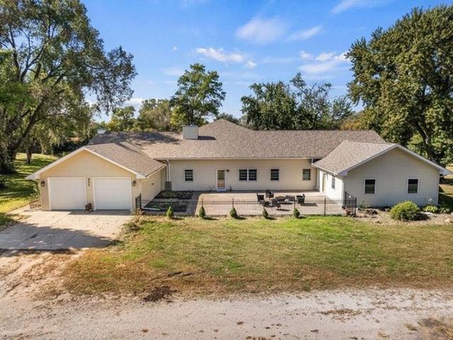 231 44 Rd, Bellwood, NE 68624