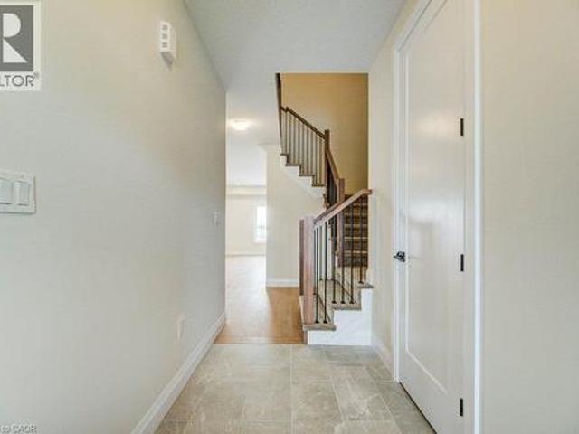 231 Applewood Street, Plattsville, ON, N0J 1S0 house for sale | Listing ID 40860 | Royal LePage