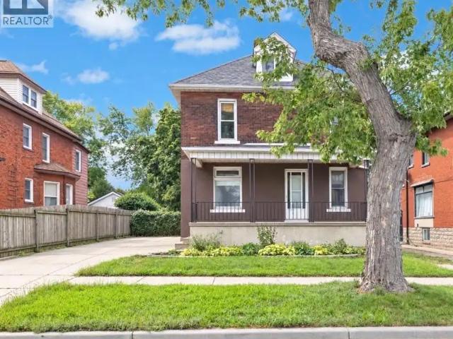 231 GLADSTONE Unit# 1