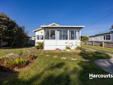 231 Flinders, Beauty Point TAS 7270 House For Rent | Domain