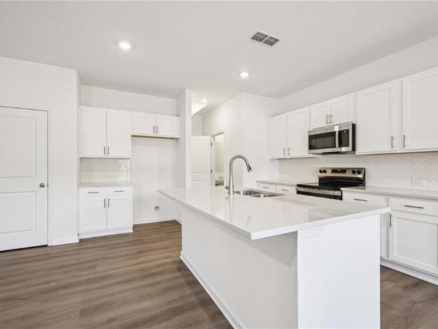 231 Kinship Drive SW