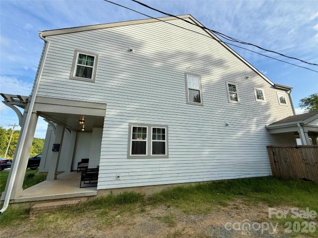 231 Hoskins Avenue Drive