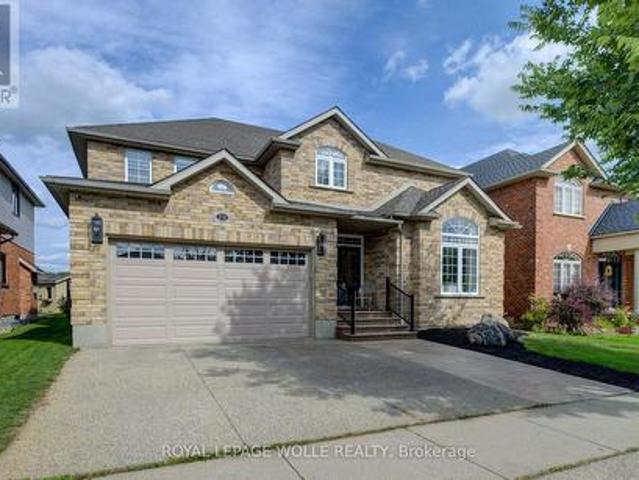 231 Hawkswood Drive, Kitchener, ON, N2K 4J2 house for sale | Listing ID X13822 | Royal LePage
