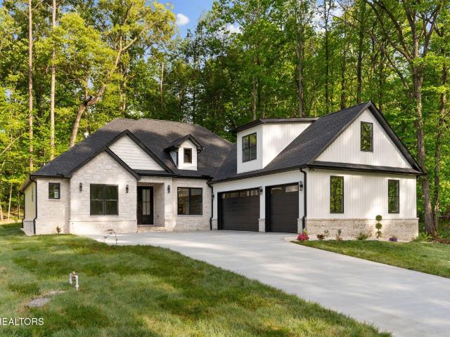 231 Oostanali Way