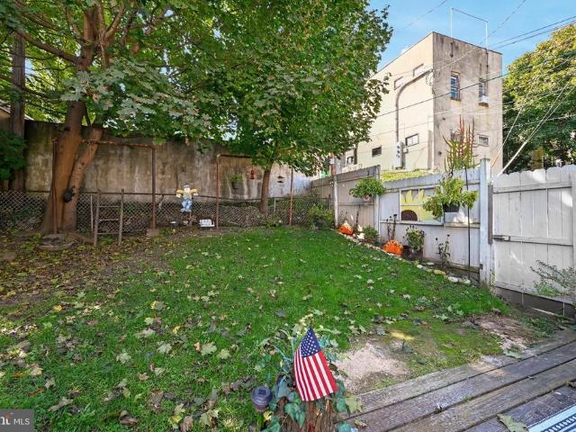 231 Lewis Street