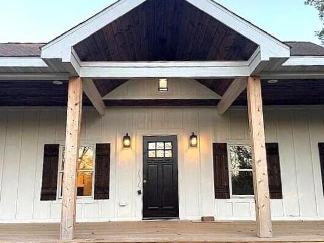 231 Lincoln Hills Drive