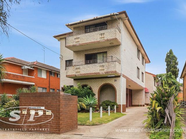 2/31 Park Street, Campsie