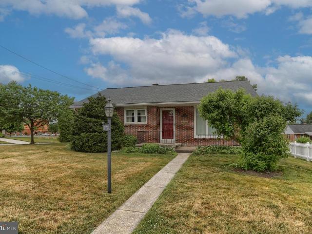 231 W Elm Street