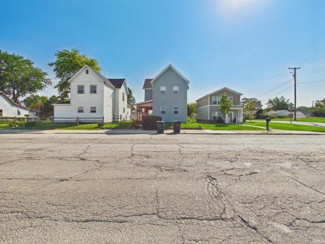 2324 S Walnut Street