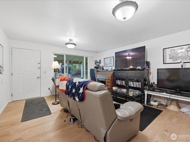 2324 th Avenue W