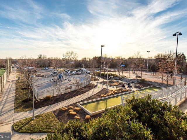 2324 Wind Charm St, Unit 306, Herndon, VA 20171 | MLS #VAFX2289