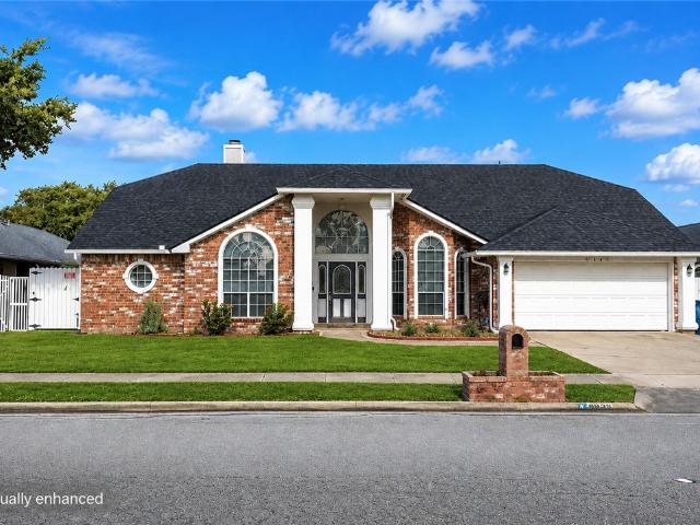 2325 Memorial Parkway