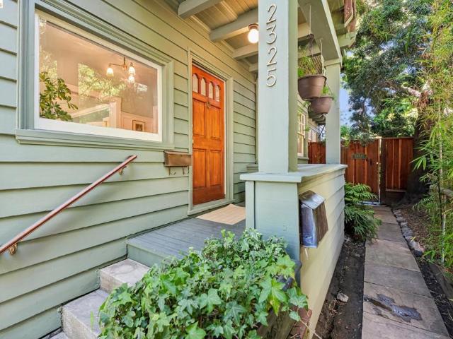 2325 Howe St 1