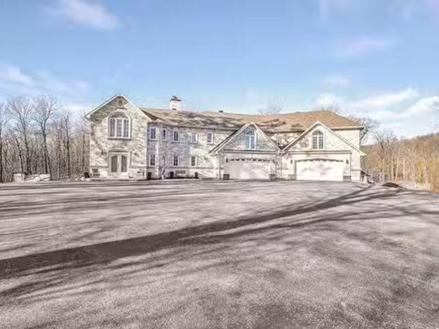 2326 Ch. Lonsdale E. L'Ange Gardien, QC, J8L 0G1 house for s.