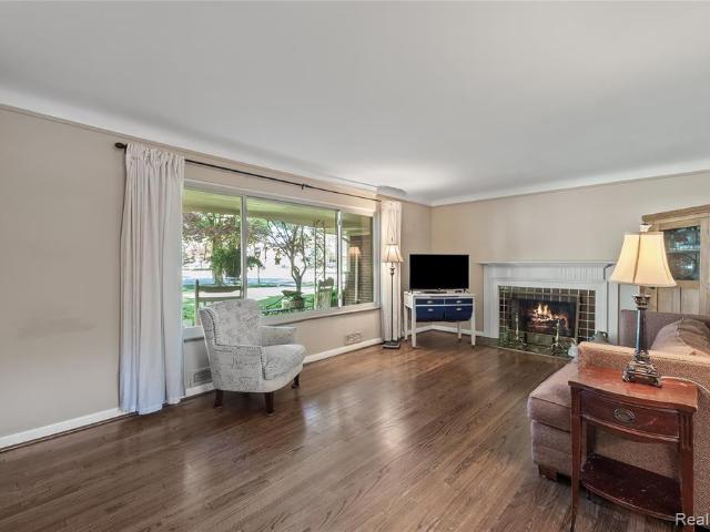 23270 Fleming Drive