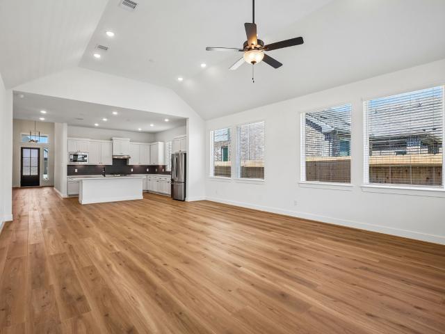 2327 Garden Arbor