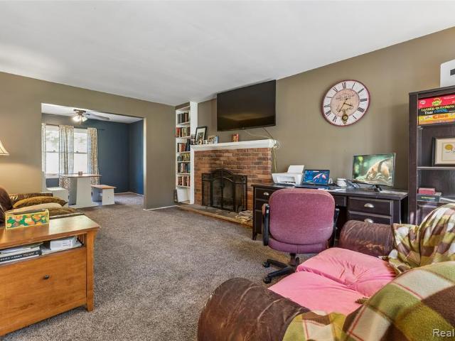 2329 Melody Lane