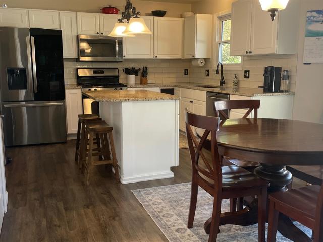 2329 Woodridge Dr Drive
