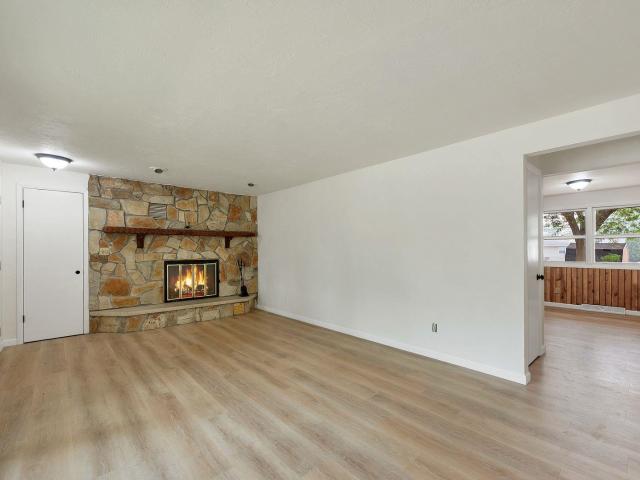 2320 manitowoc road