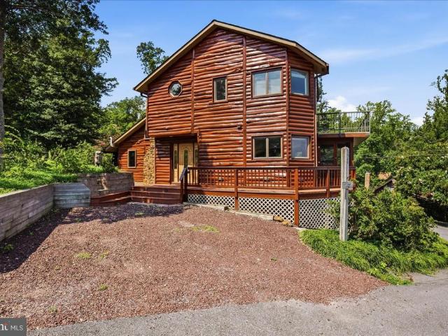 2320 Acacia Road