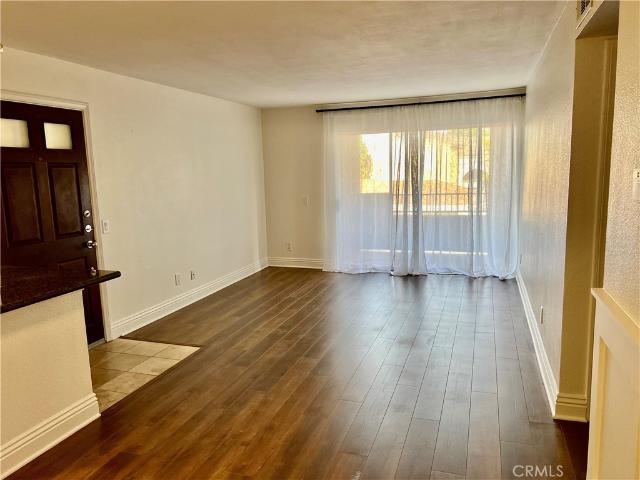 2320 Del Mar