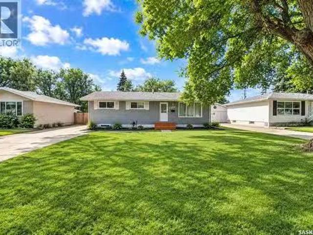 2320 Preston Avenue S, Saskatoon, SK, S7J 2E9 house for sale.