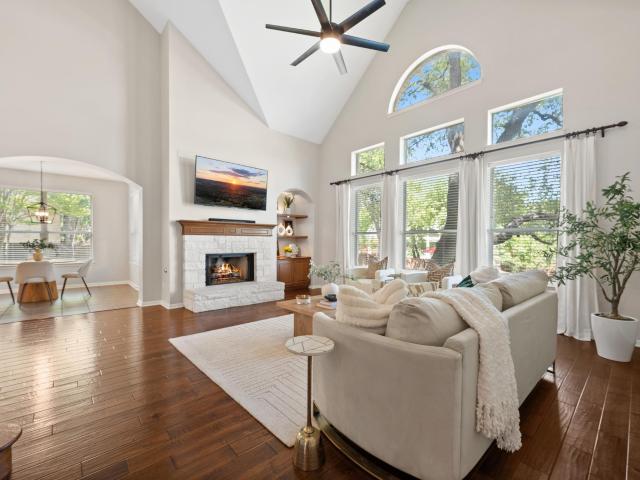 2320 Via Cordova Ct
