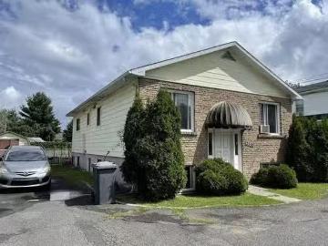 2320 2320A Boul. Mercure, Drummondville, QC, J2B 3S3 inves.