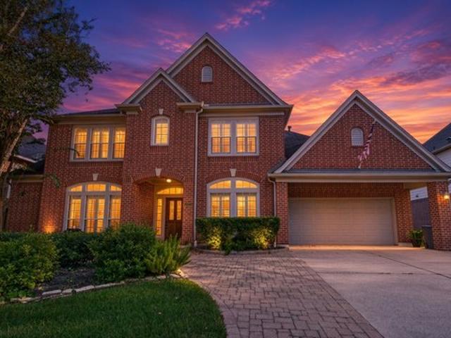 2321 S Lake Dr, League City, TX 77573