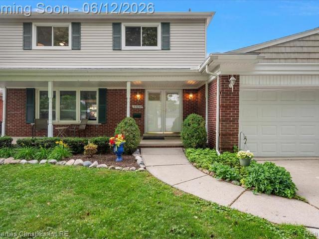 23237 Robert John Street