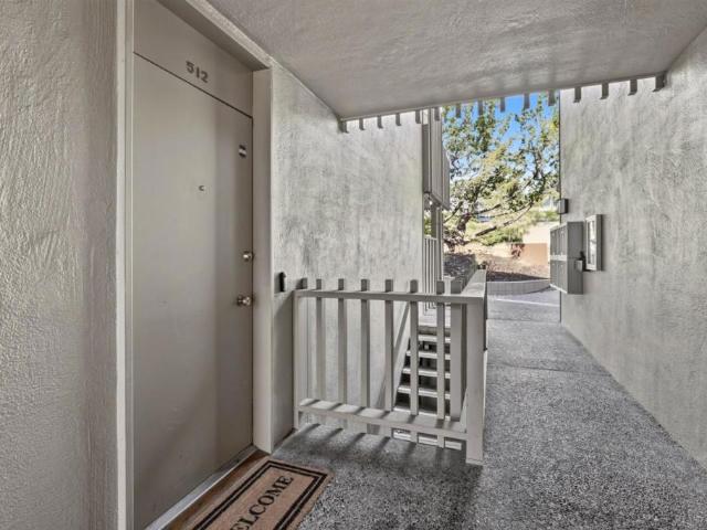2323 Eastridge Avenue 512