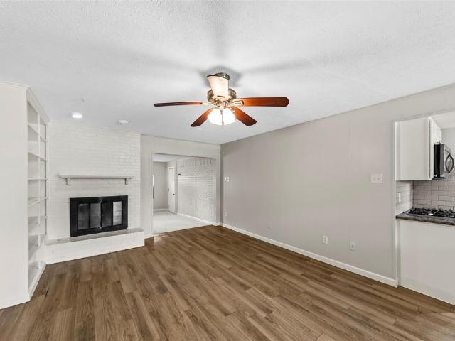 2323 Luau Street