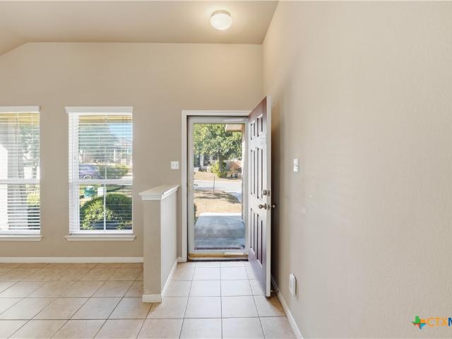 2323 Stoneham