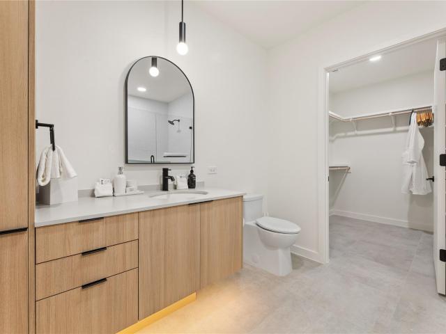 2323 S Lamar Blvd # 128