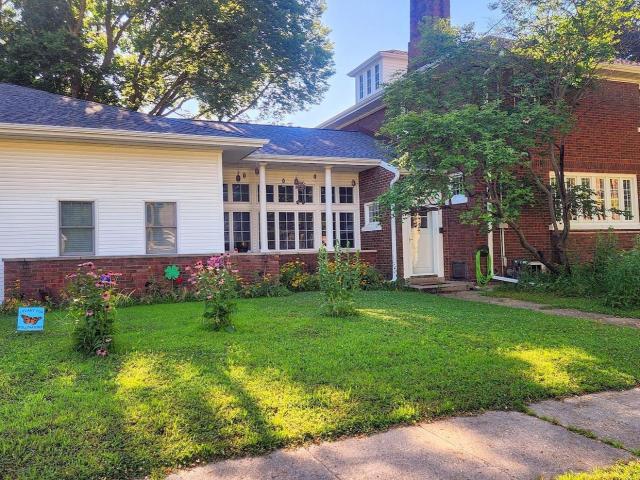 232 5th Street NW