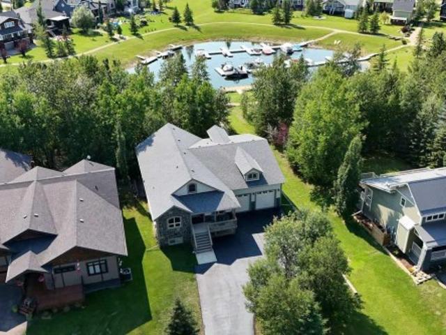 232 Canal Street, Rural Ponoka County, AB, T0C 2J0 house for sale | Listing ID A2339 | Royal LePage