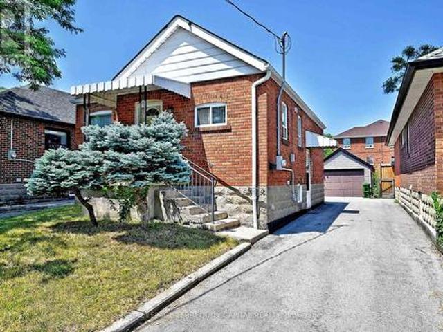 232 Church Street, Toronto, ON, M9N 1P1 house for sale | Listing ID W13596 | Royal LePage