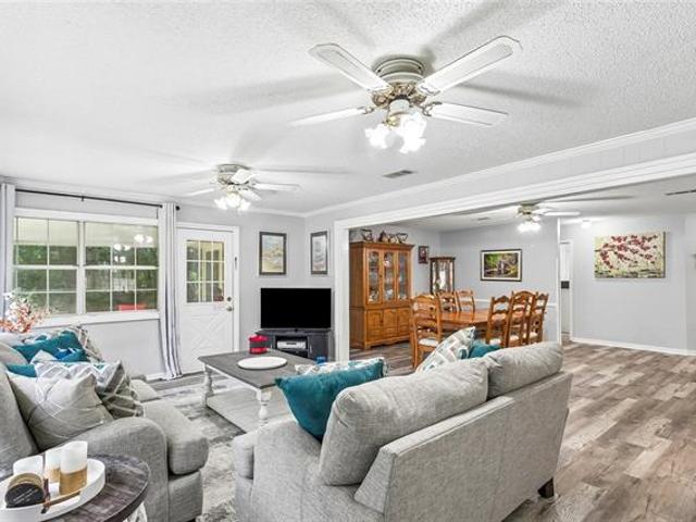 232 Chateau Dr, Slidell, LA 70460 | MLS #2554
